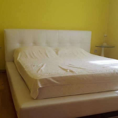 Bh Rialto Apartment Sveti Stefan Bagian luar foto