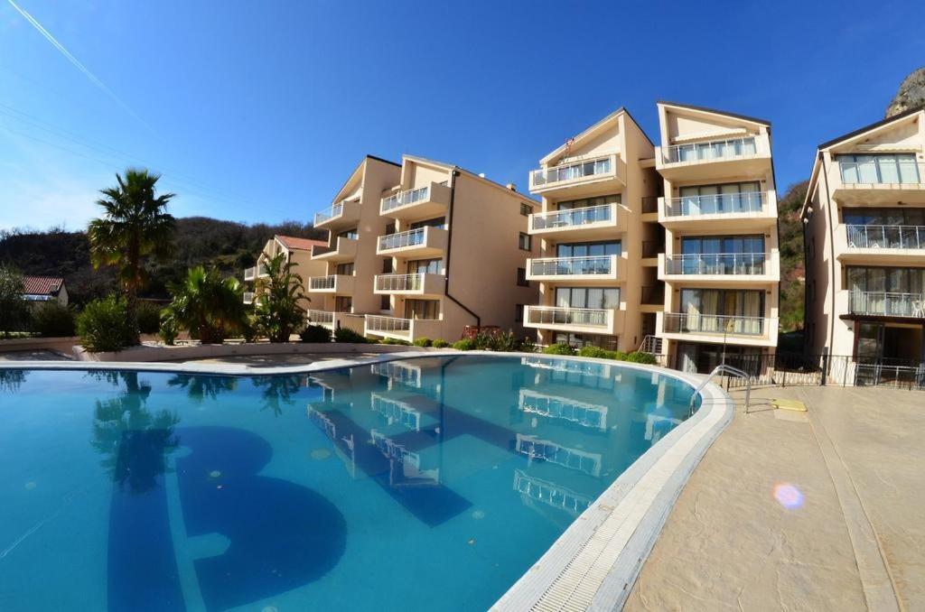 Bh Rialto Apartment Sveti Stefan Bagian luar foto