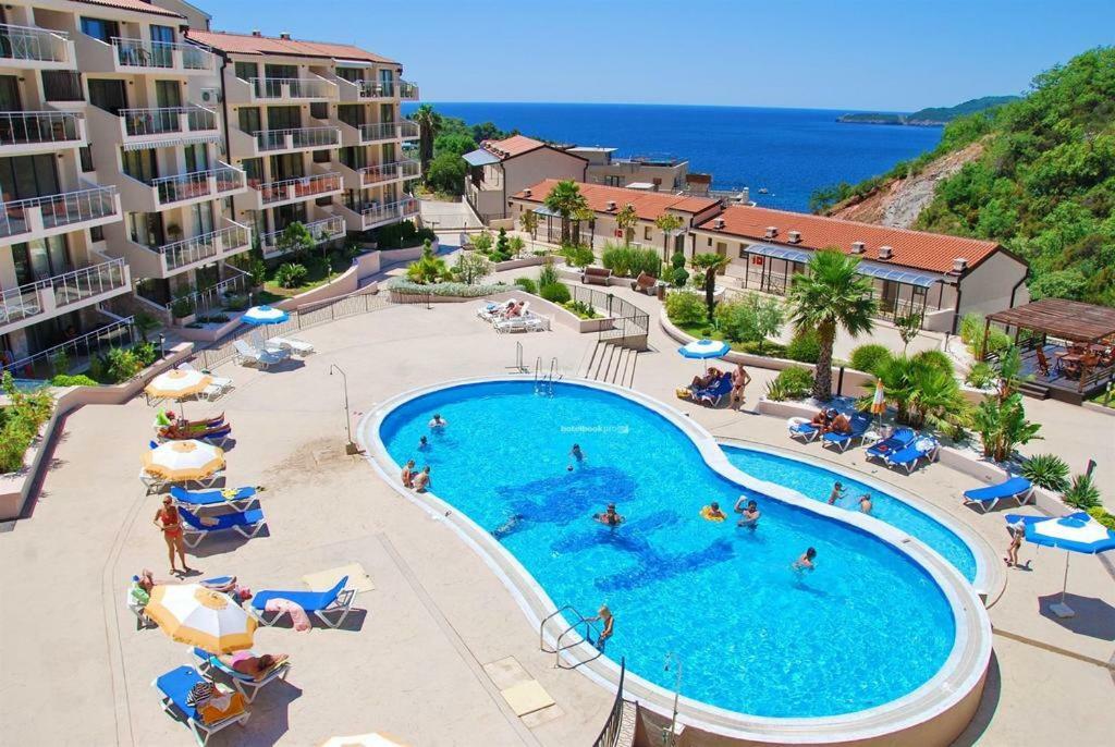 Bh Rialto Apartment Sveti Stefan Bagian luar foto